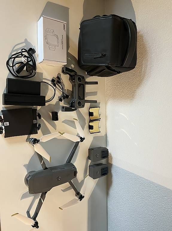 Modellismo RC: Dji ma vic 2 zoom + fly more combo + external load hook  – Usato da Vairano venduto da RegazziSascha