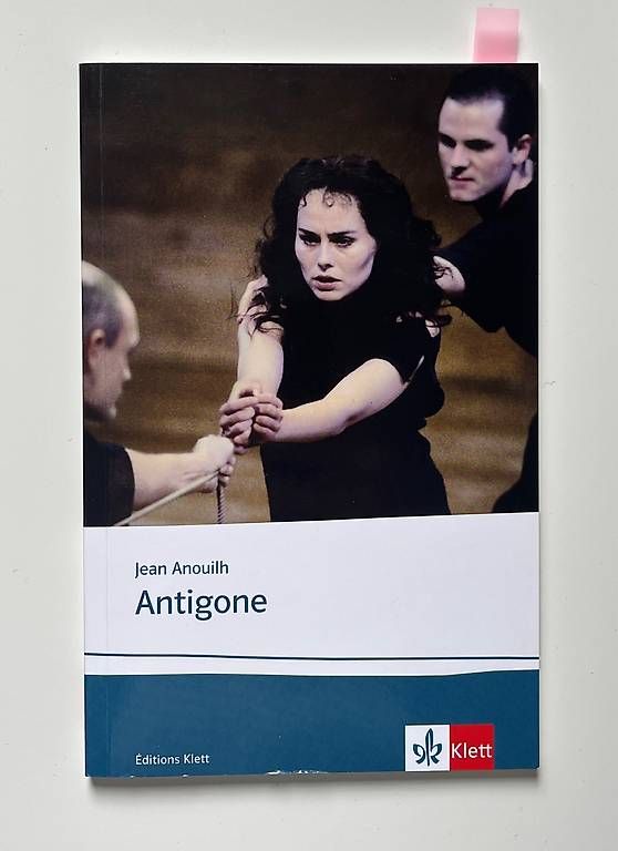 Libri: Antigone Jean Anouilh – Usato da Wettingen venduto da ele_n8lj