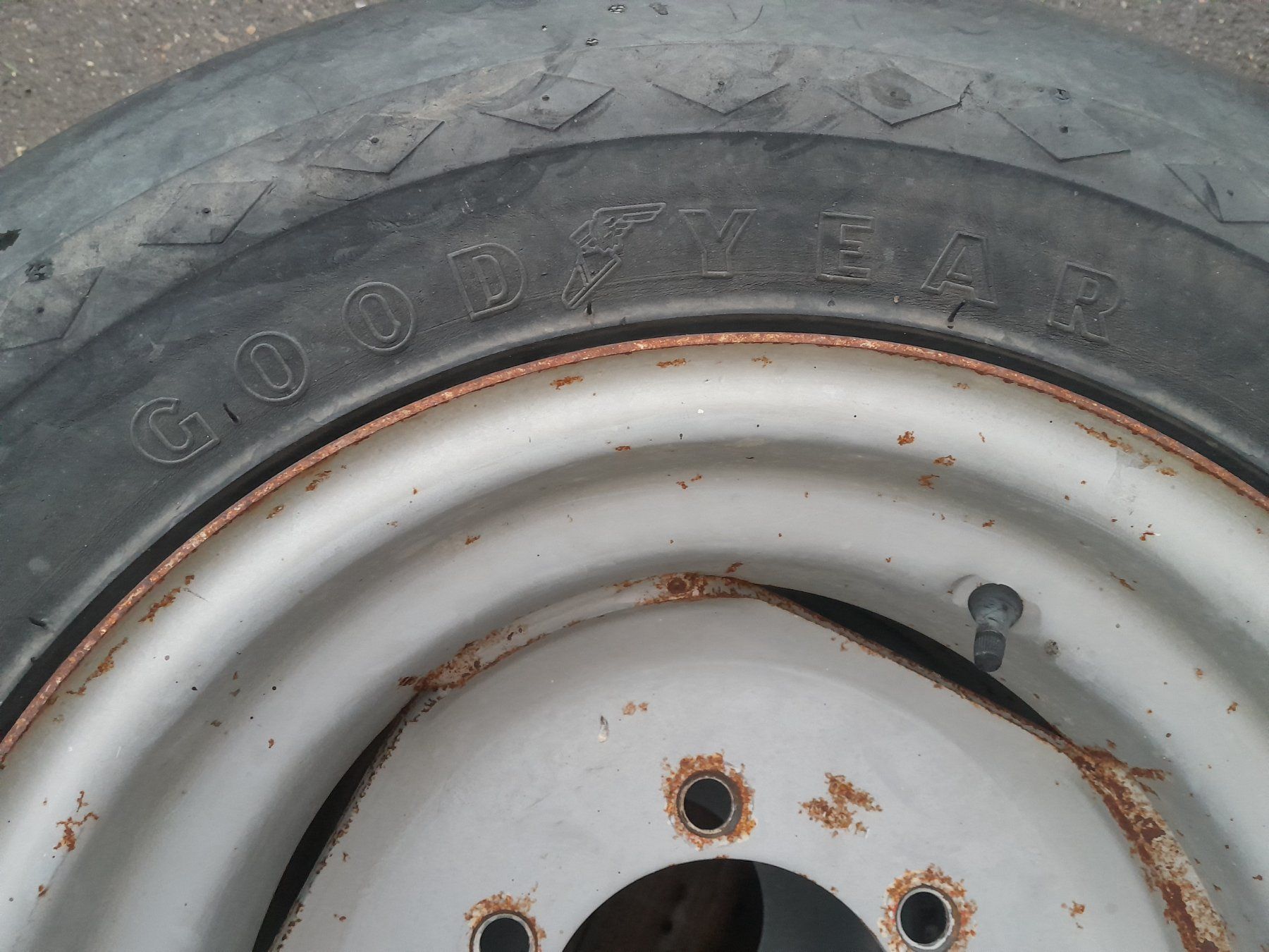 Goodyear Pneumatici & Ruote complete: Kipperräder – Usato da Oberkirch LU venduto da terratrac120 4