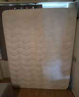 Matratze weiss Grösse 160x200cm guter Zustand