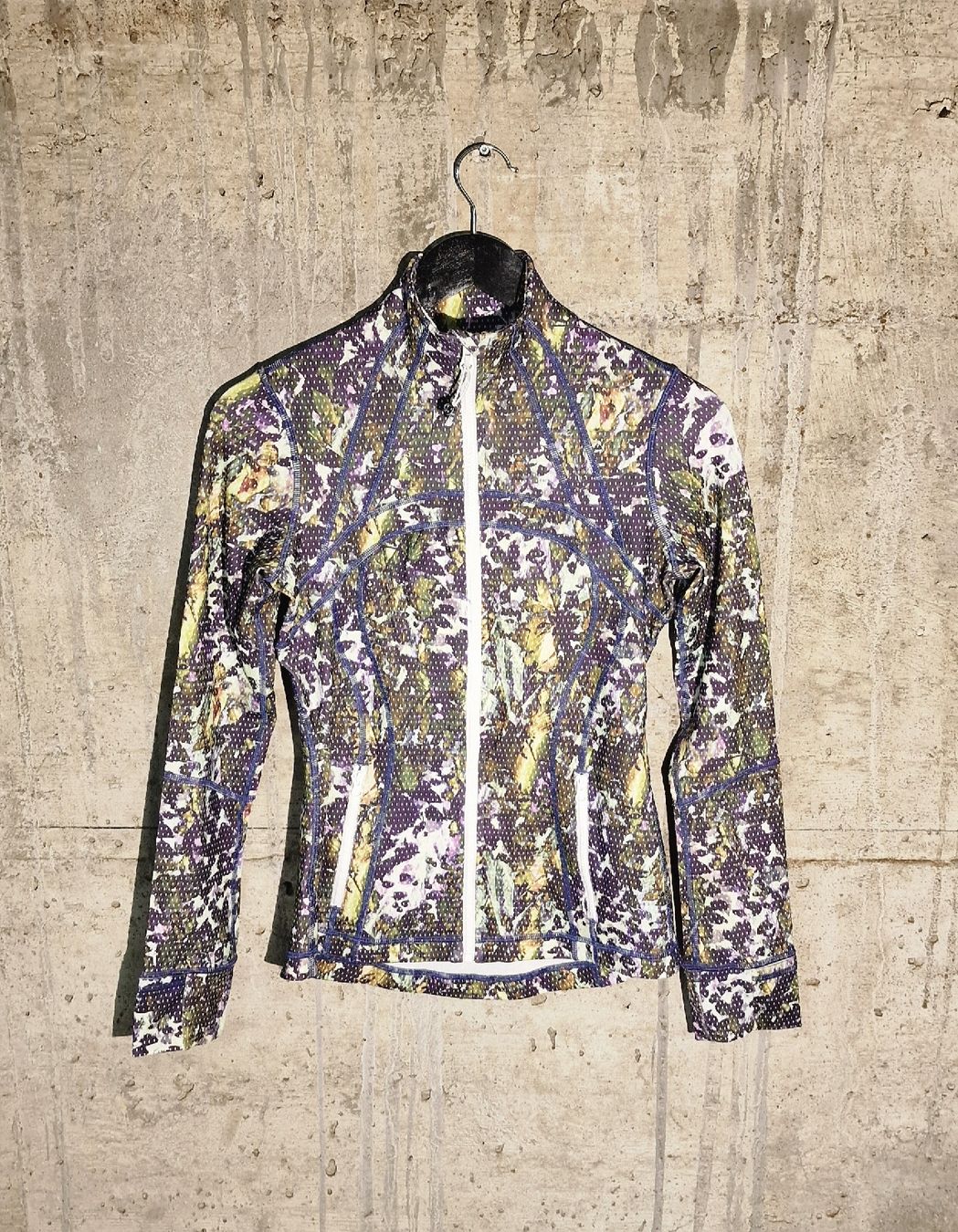 Lululemon Giacche: Lululemon Define Jacket Gr. 6/EU 38 Print Muster Top Zustand – Nuovo (secondo la descrizione) da Affeltrangen venduto da Szafaoli
