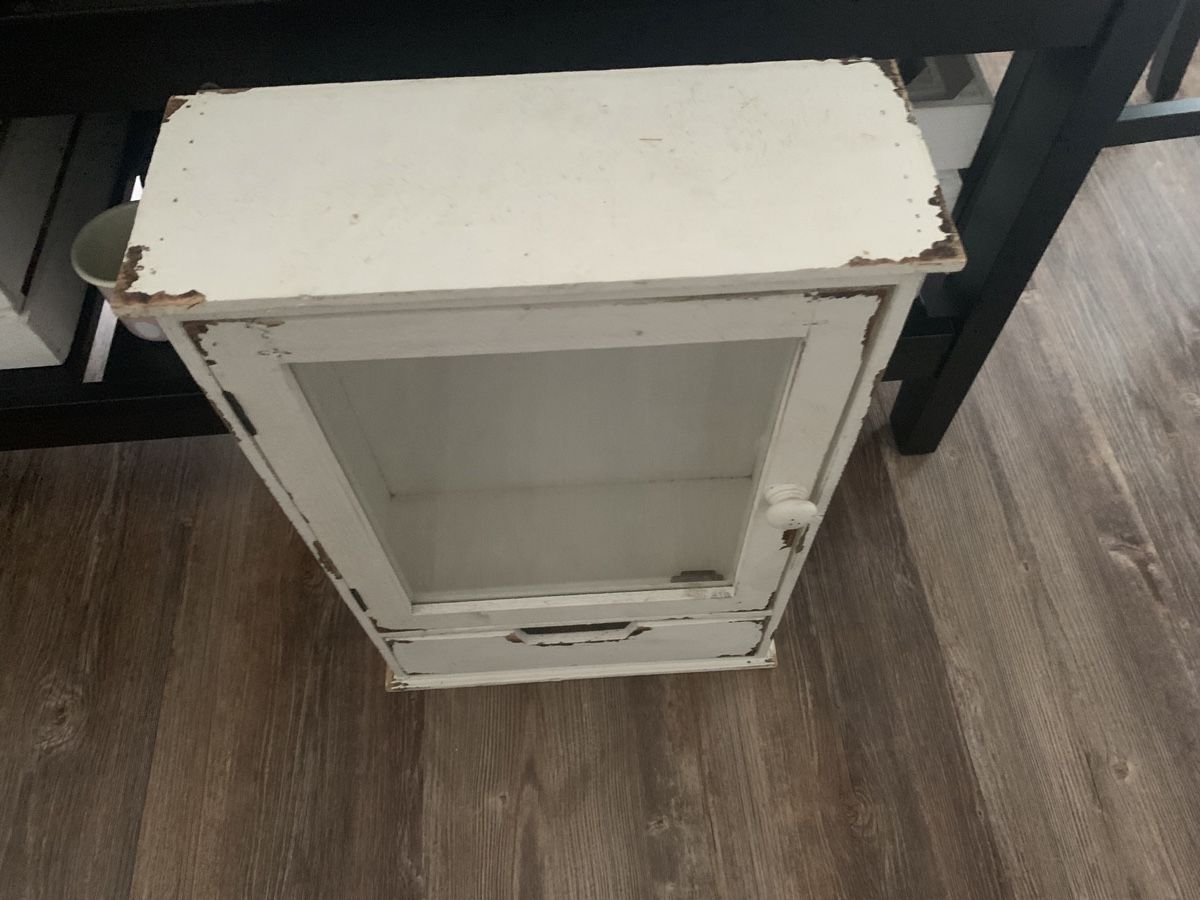 Armadi: Shabby chic Schränkli – Usato da Emmen venduto da Bgucci_girl 7