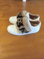 Escada Sneakers Leder Weiss Grösse 38 mit Fellbesatz wie neu