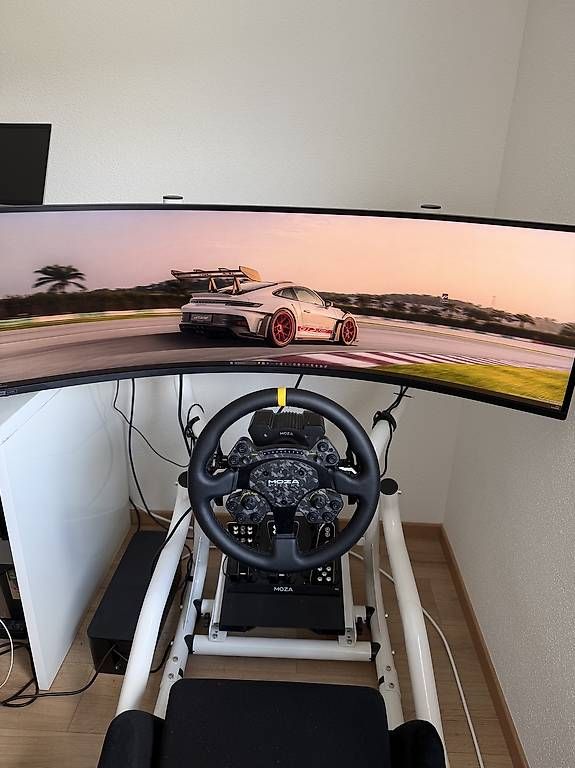 Moza Racing Controller: Setup Sim Racing complet – Usato da Lengnau BE venduto da Hodor