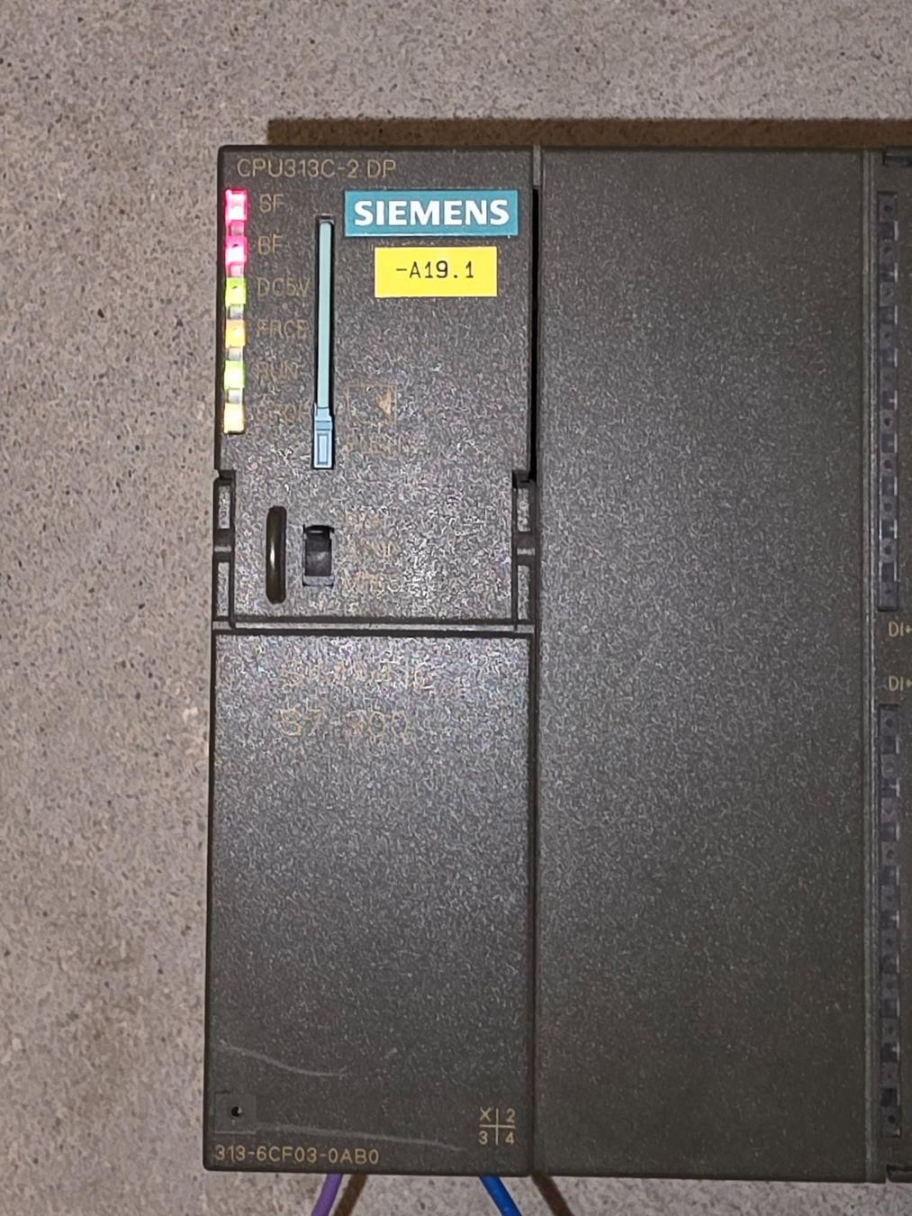 Siemens Componenti elettronici: Siemens SIMATIC S7-300 SPS - CPU 313C-2 DP + DI/DO Module – Usato da Gelterkinden venduto da patriks4 4