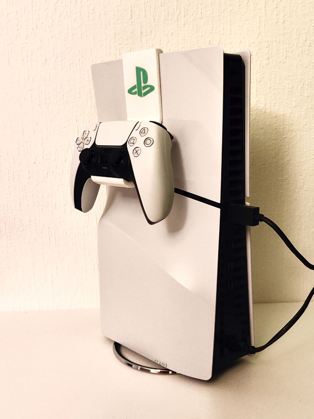 Sony Console: Support sur mesure pour manette PS5 (Design PlayStation) – Nuovo (secondo la descrizione) da Renens VD venduto da sin_sdr6 1
