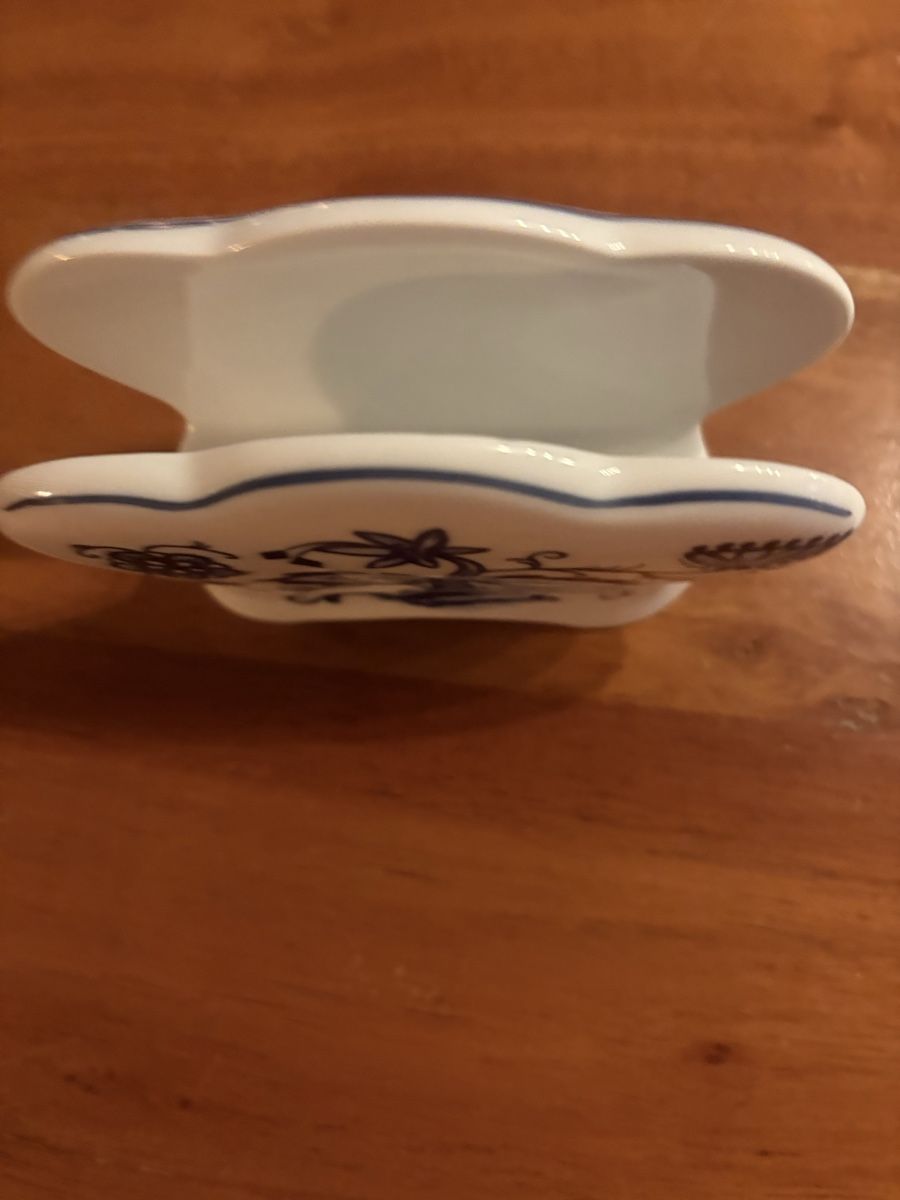 Set di piatti: Serviettenhalter Zwiebelmuster – Nuovo (secondo la descrizione) da Obbürgen venduto da bugi6868 2