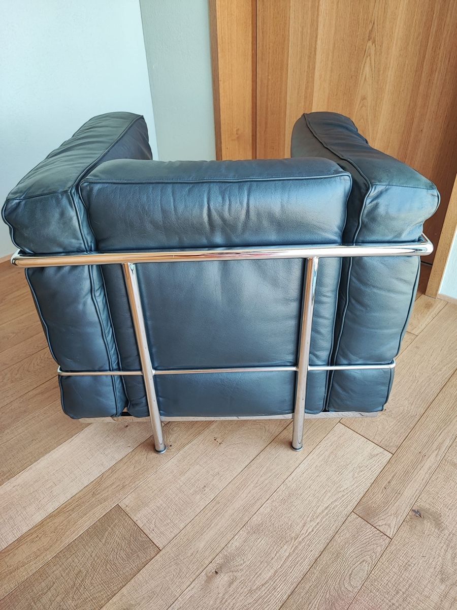 Poltrone: Replika Sessel LC2 im Stil von Le Corbusier – Usato da Dielsdorf venduto da rlx_geek 2