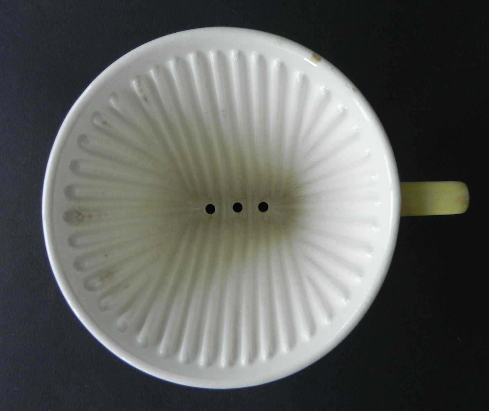 Melitta Appareils de cuisine: Gelber Kaffeefilter MELITTA 102 – D'occasion à Zürich par LodgE-21 3