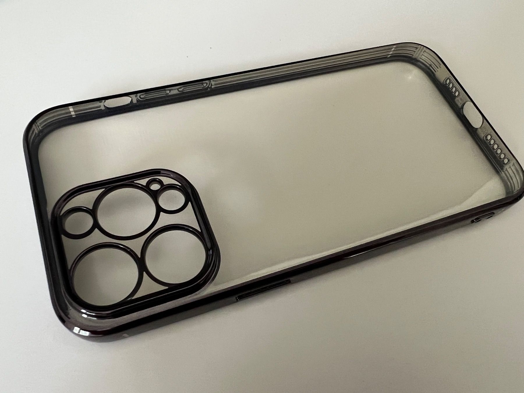 Cover & Protezioni schermo: NEUE Transparente Hülle IPhone 14 Pro Max mit schwarzem Rand – Nuovo (secondo la descrizione) da Altendorf venduto da wqv_97 1