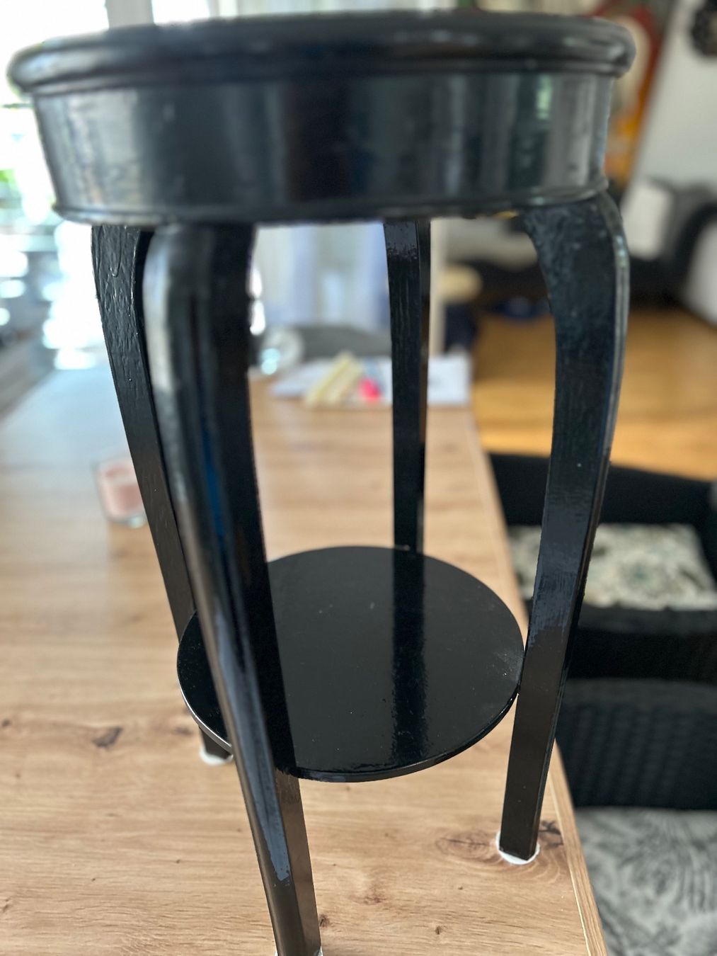 Tische: Beistelltisch – Gebraucht aus Bottmingen von Cesar1234 1