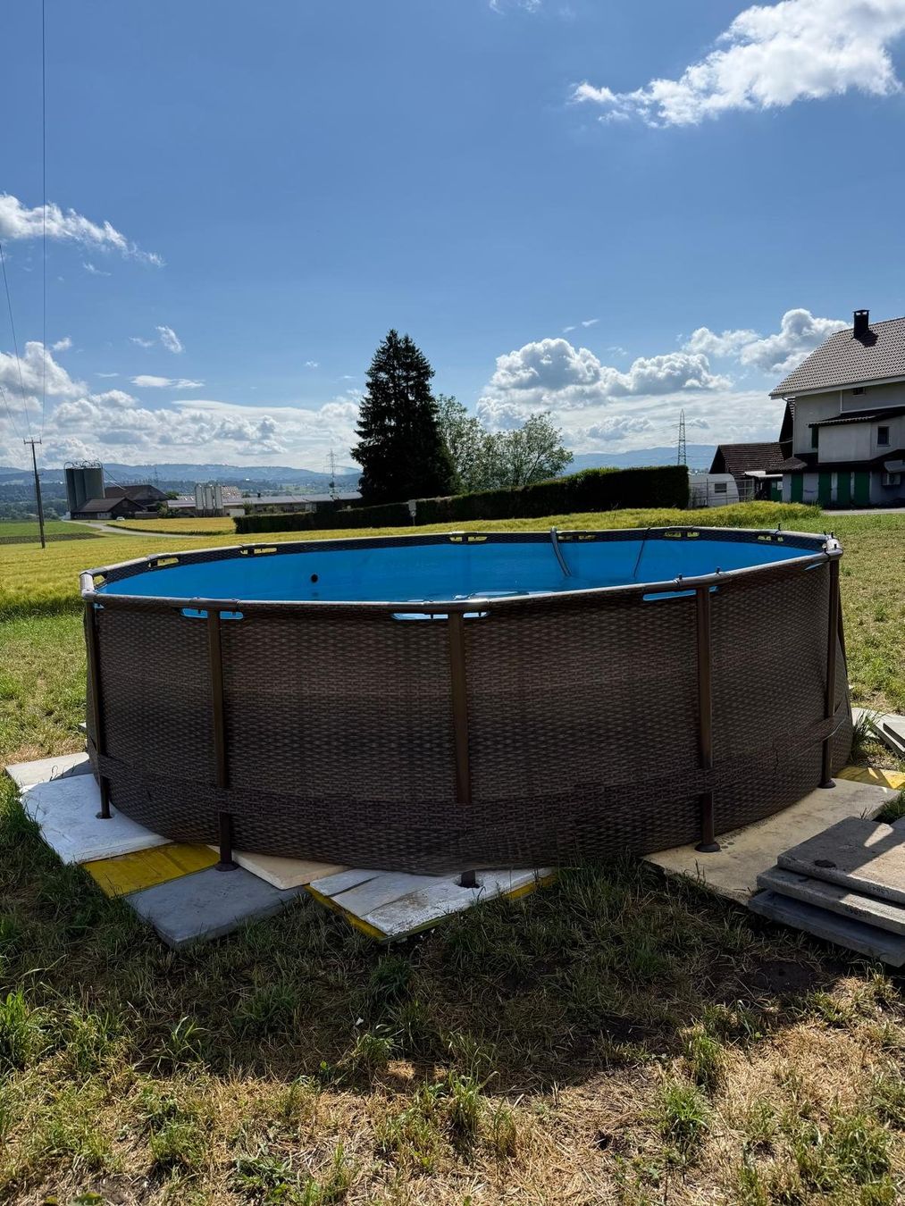 Piscine: Pool 400 cm Durchmesser ca 100 cm Höhe – Usato da Benzenschwil venduto da 16hag