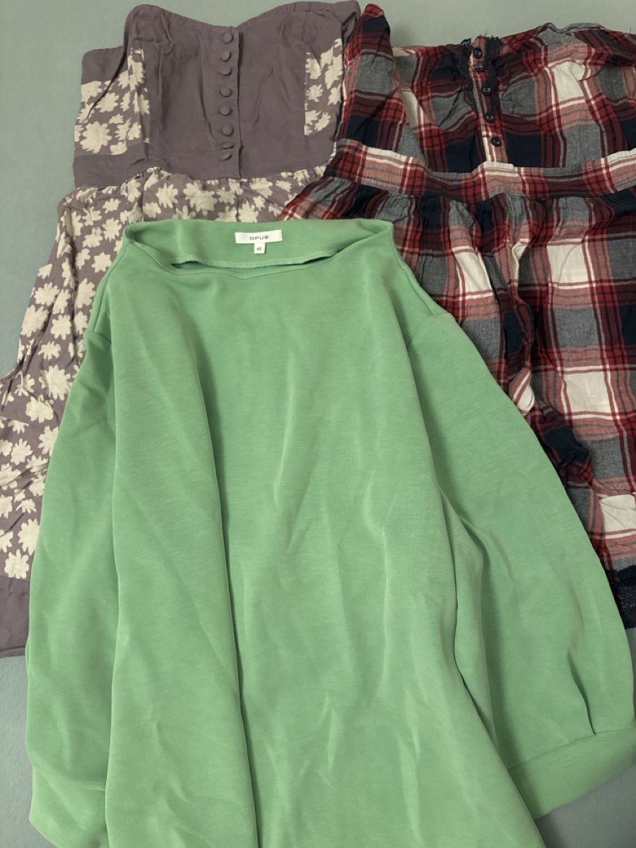 Lots de vêtements: Kleider Grösse L – D'occasion à Zürich par starsz