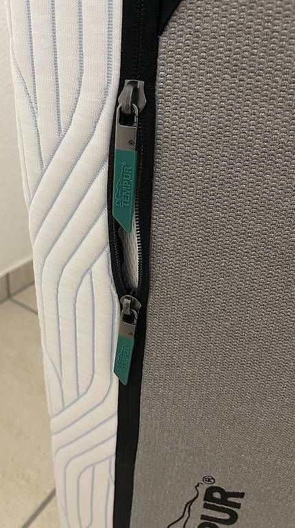 Matelas: Matelas TEMPUR PRO PLUS Médium 90 x 200 x 26cm – D'occasion à Biel/Bienne par Freunemy 2