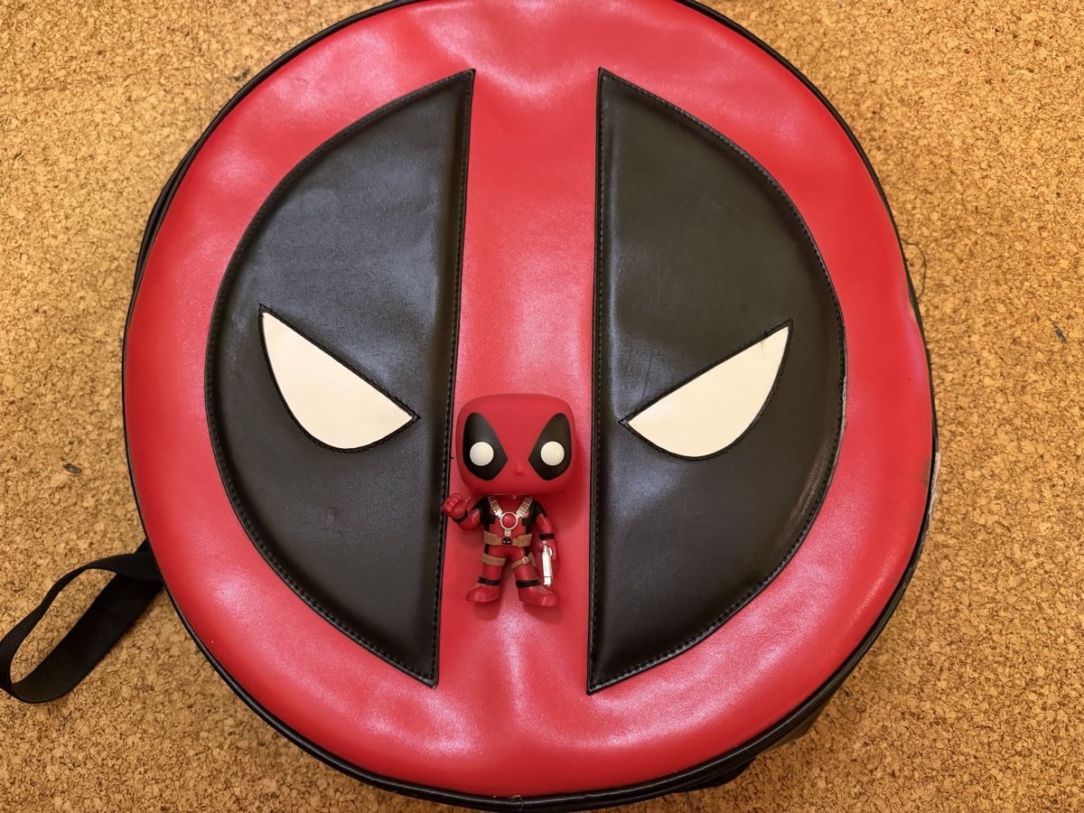 Funko Statuette: Rucksack Marvel Deadpool mit Funko Pop – Usato da Küssnacht am Rigi venduto da ricard0_milos