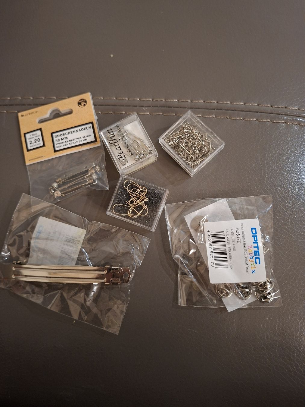 Altri gioielli: Lot de matériel pour bijoux – Nuovo e nell'imballaggio originale da Vevey venduto da Manatee29