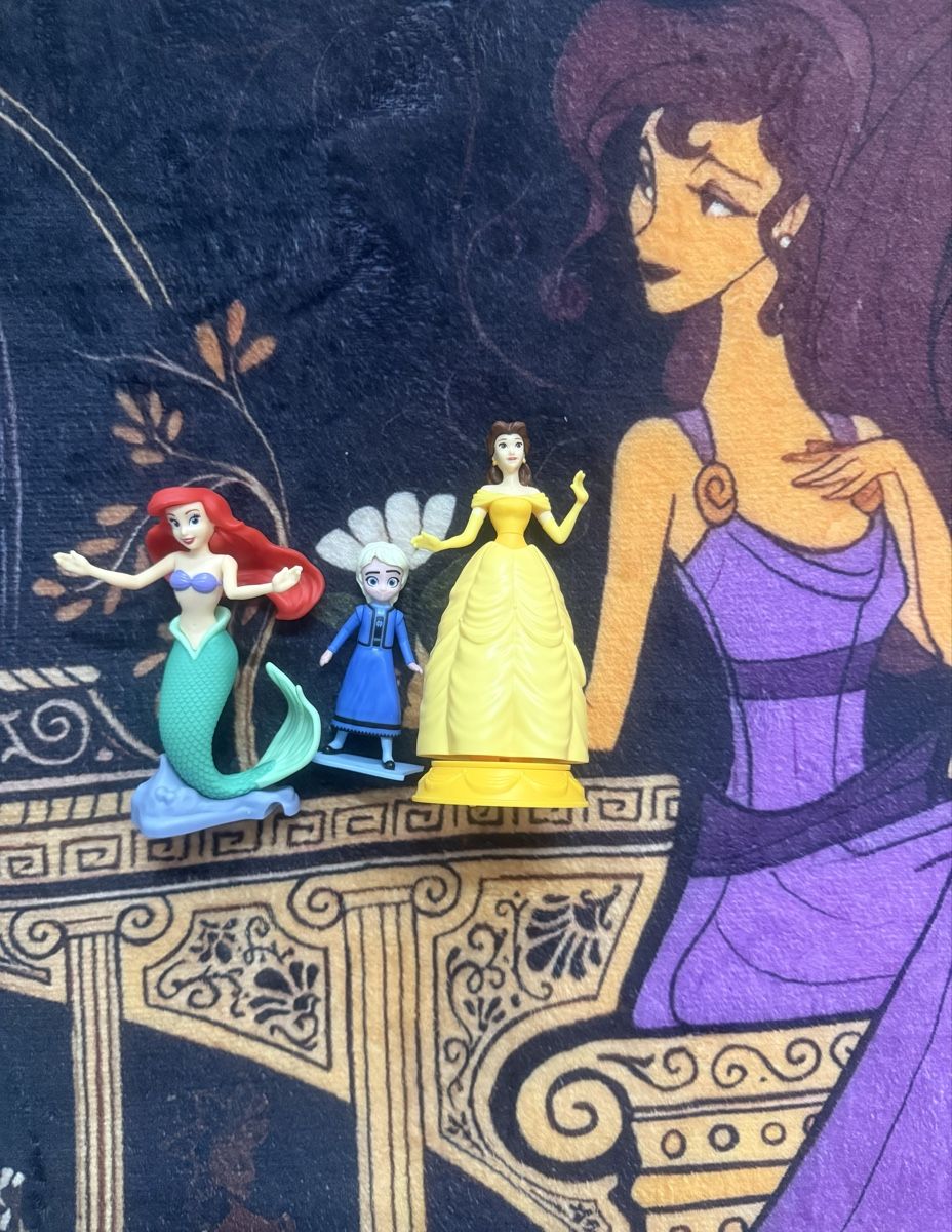 Disney Giocattoli: Disney 3x figurines princesses – Usato da Ecublens VD venduto da charliecinquillo