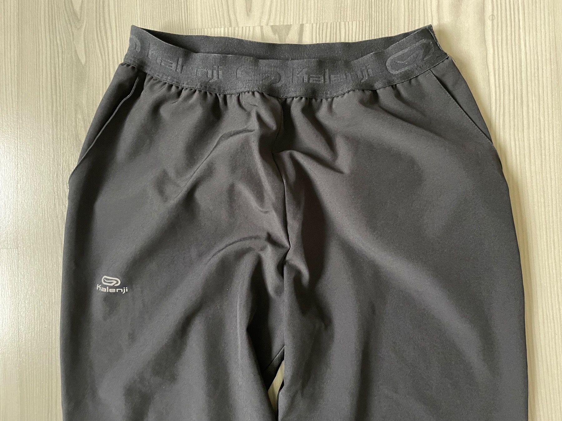 Decathlon Pantaloni: Sporthose – Usato da Freienwil venduto da weberjoel 1