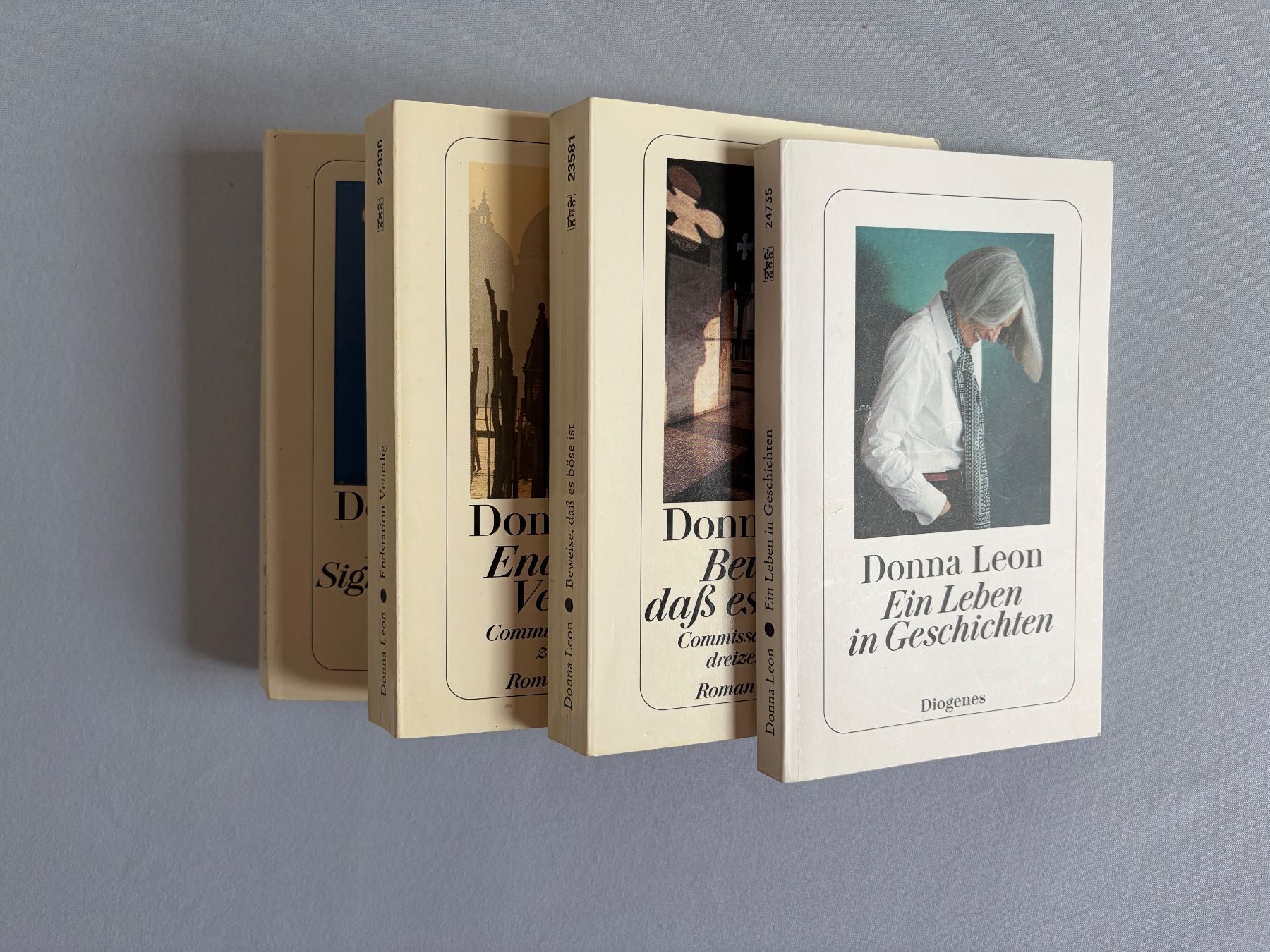 Libri: 4 Donna Leon Bücher – Usato da Zürich venduto da Fortunalis 1
