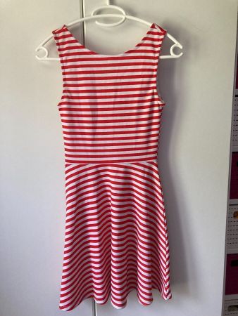 Gestreiftes Kleid rot-weiss Gr. 34