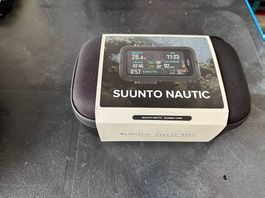 Suunto Nautic Tauchcomputer mit Gummiriemen (Bungee)