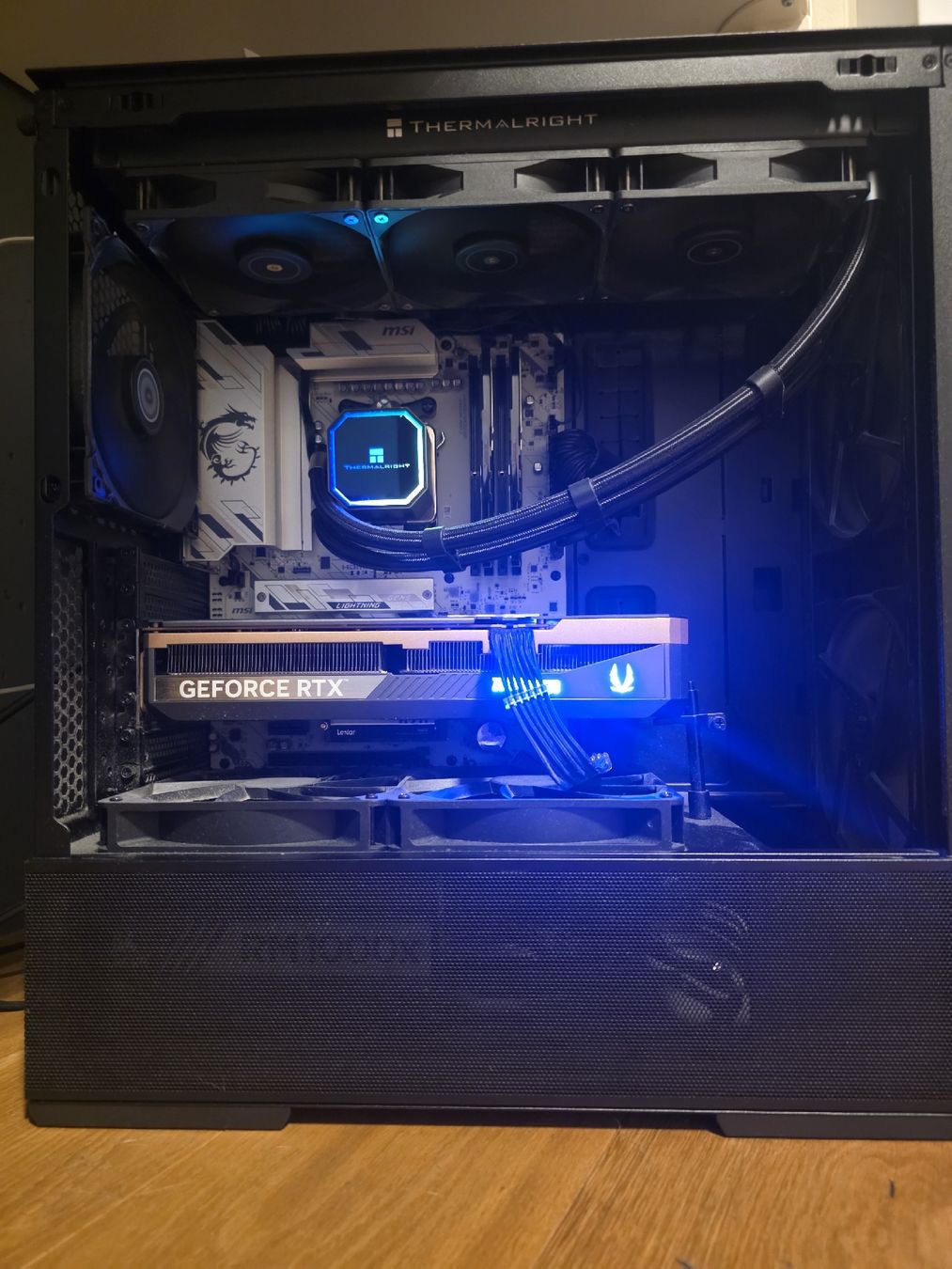 PCs: 9850x3D rtx 5080 gaming PC – D'occasion à Naters par vit_m69r