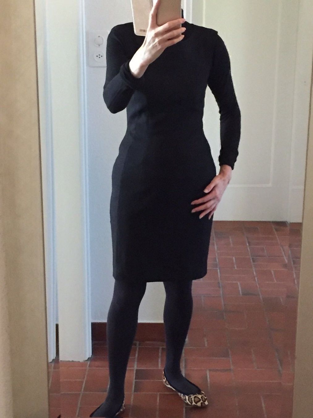 Marc Cain Kleider: Kleid von Marccain Gr.34 Schwarz NEU – Neu (gemäss Beschreibung) aus Zollikon von Mar126