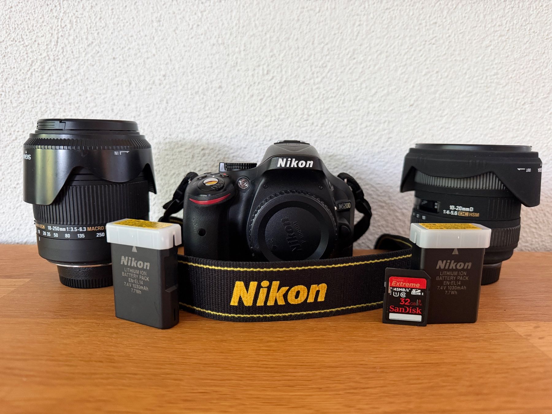Nikon Appareil photo: Nikon D5200 – D'occasion à Unterägeri par KleinCalvin