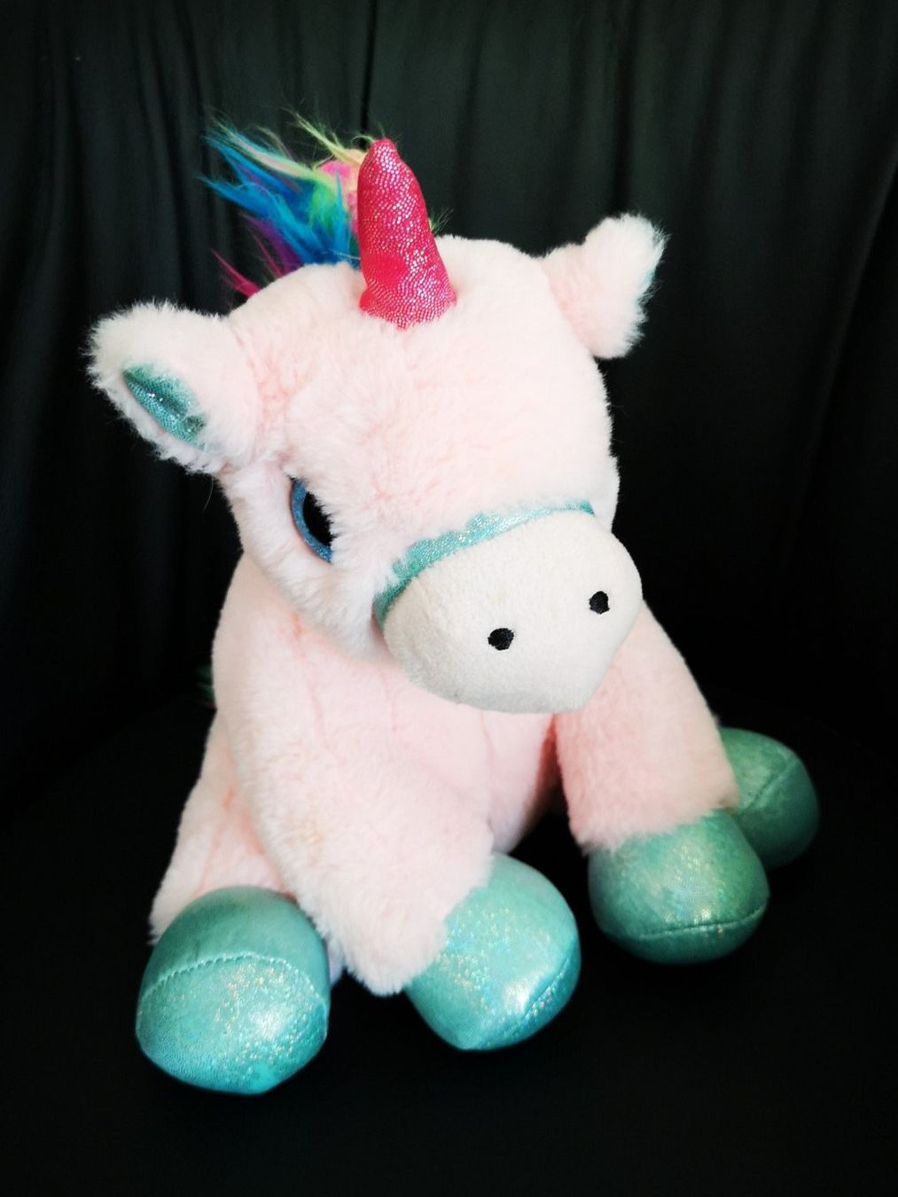 Giocattoli: Rosa Einhorn mit Regenbogenfarben – Usato da Liestal venduto da Gitterli01