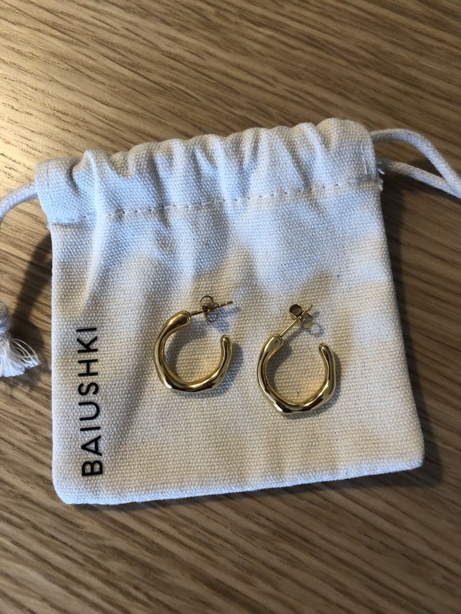 Boucles d'oreille: Créoles plaquées or – D'occasion à Genève par sarahb02 1