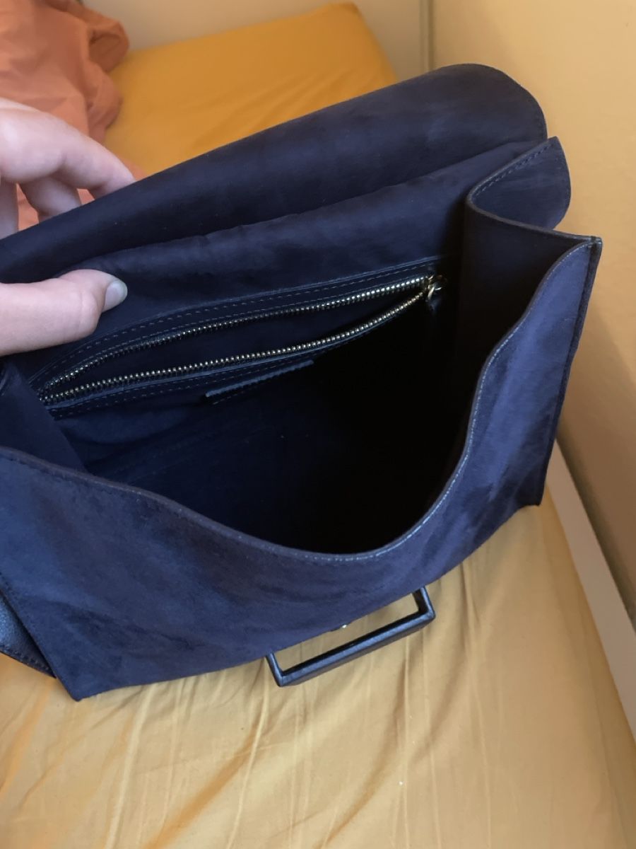 Massimo Dutti Borse da donna: Massimo Dutti Ledertasche, neuwertig, dunkelblau – Nuovo (secondo la descrizione) da Zürich venduto da Carlajimena 7