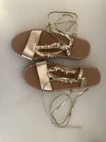 Sandalen gold mit Muscheln zum Schnüren nie gebraucht!
