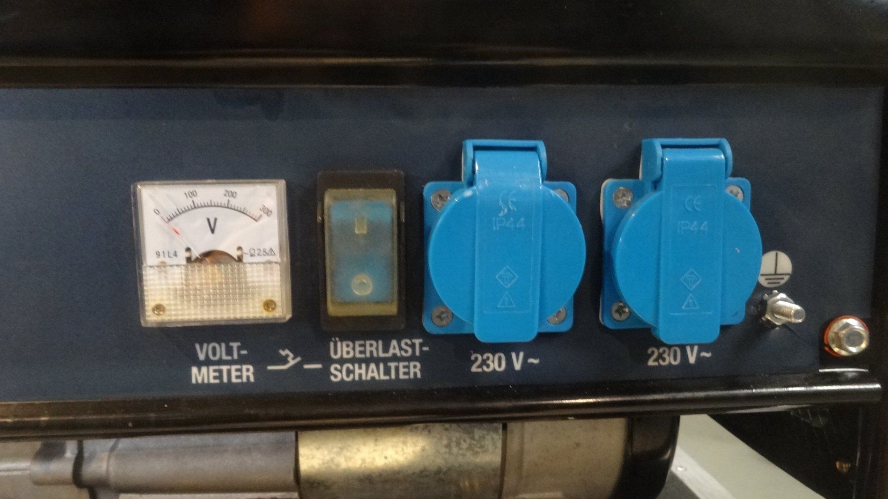Einhell Stromgeneratoren: Stromgenerator BT-PG 2000 – Gebraucht aus Opfikon von  3
