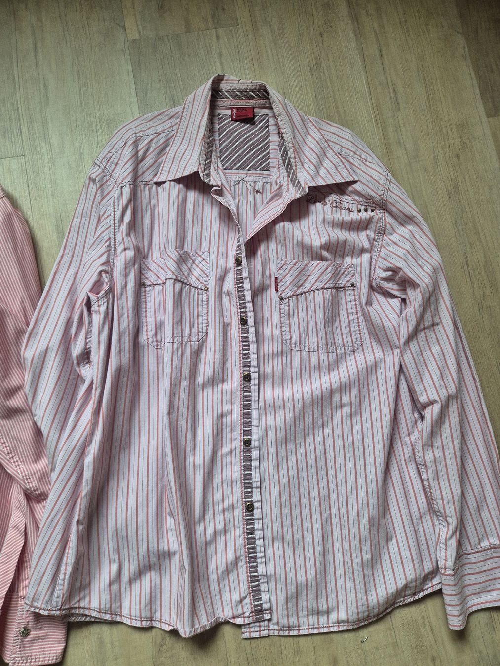 Lotti di vestiti: 2 Levis Hemden Grösse XXL – Usato da Kollbrunn venduto da guernsey11 2