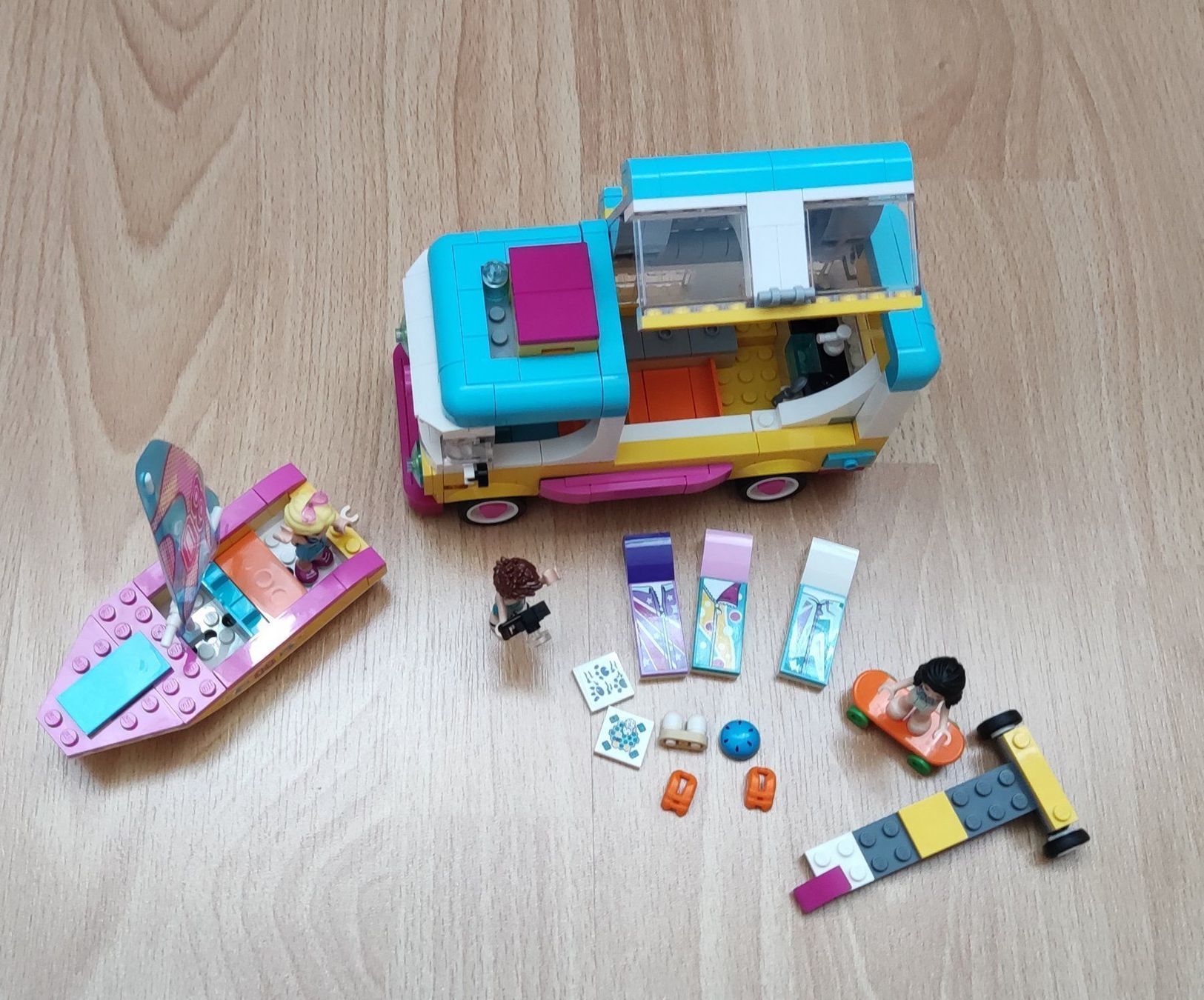 Lego Giocattoli: Lego Friends Camperbus – Usato da Chur venduto da Rodanisa 4