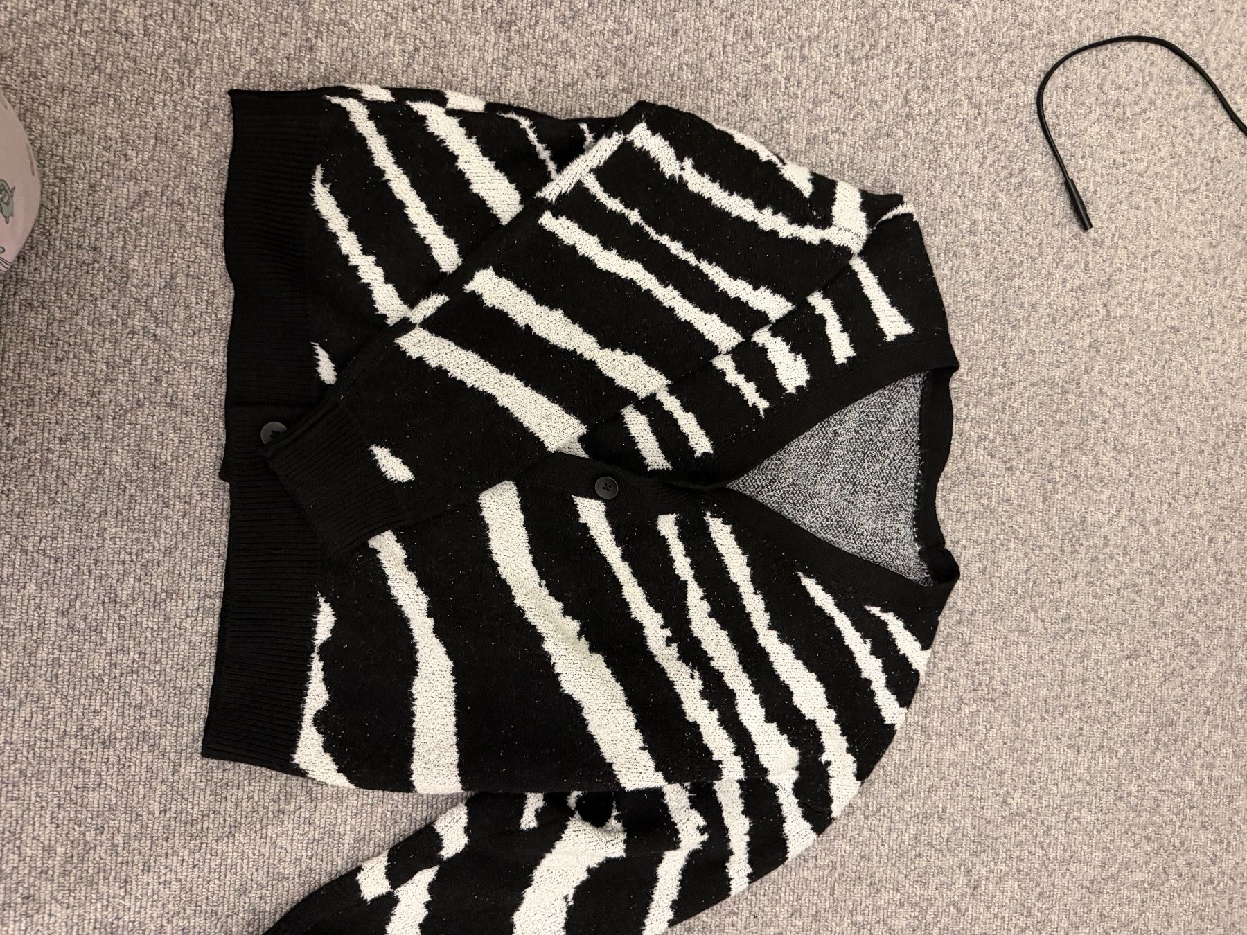 Pullover & Sweatshirts: Cardigan – Gebraucht aus Romanshorn von ros_f6qg 2