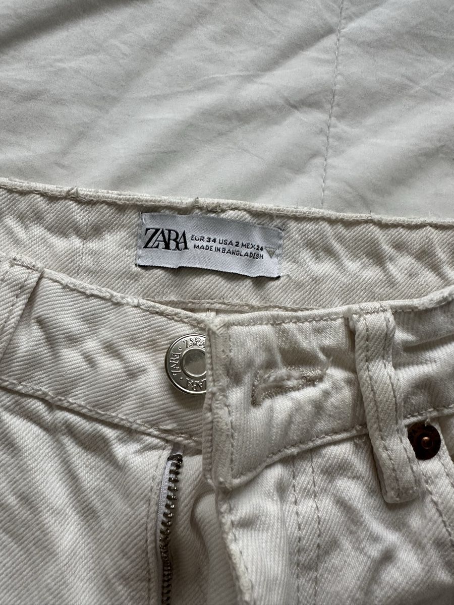 Zara Jeans: Zara Jean blanc, Taille 32/34 – Usato da Geroldswil venduto da MeganeMegane 3