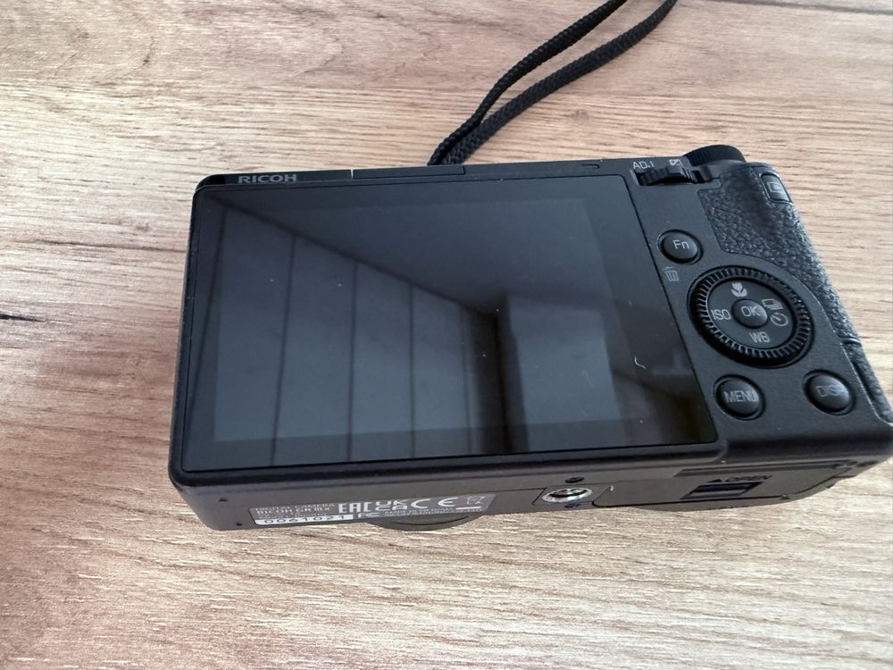 Ricoh Kamera: Ricoh GR Digitalkamera - Ideal für den Sommer! Top! – Gebraucht aus Spiez von Blaubi75 1