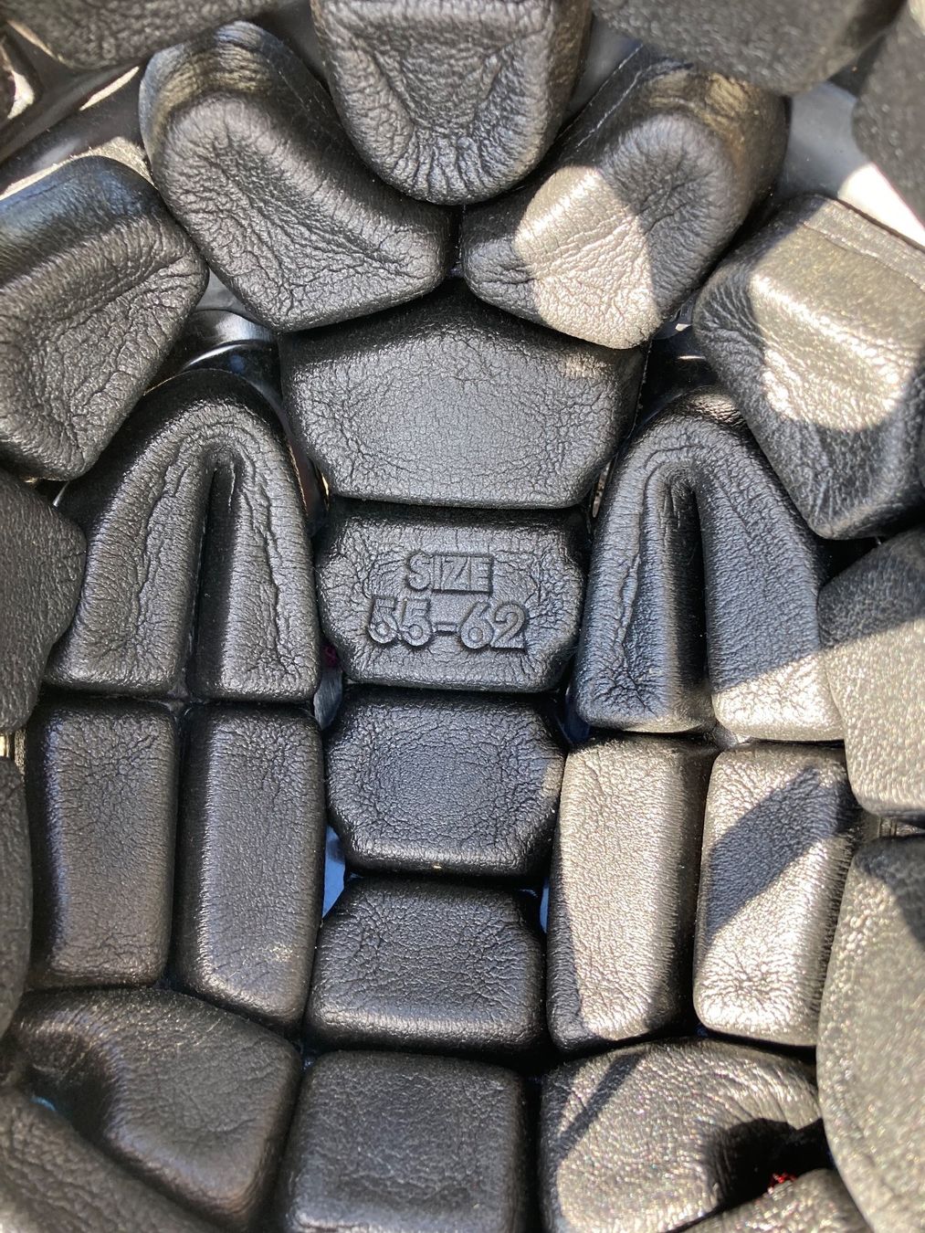 Schutz & Schoner: Eishockeyausrüstung mit Tasche – Gebraucht aus Belp von Siruz 9
