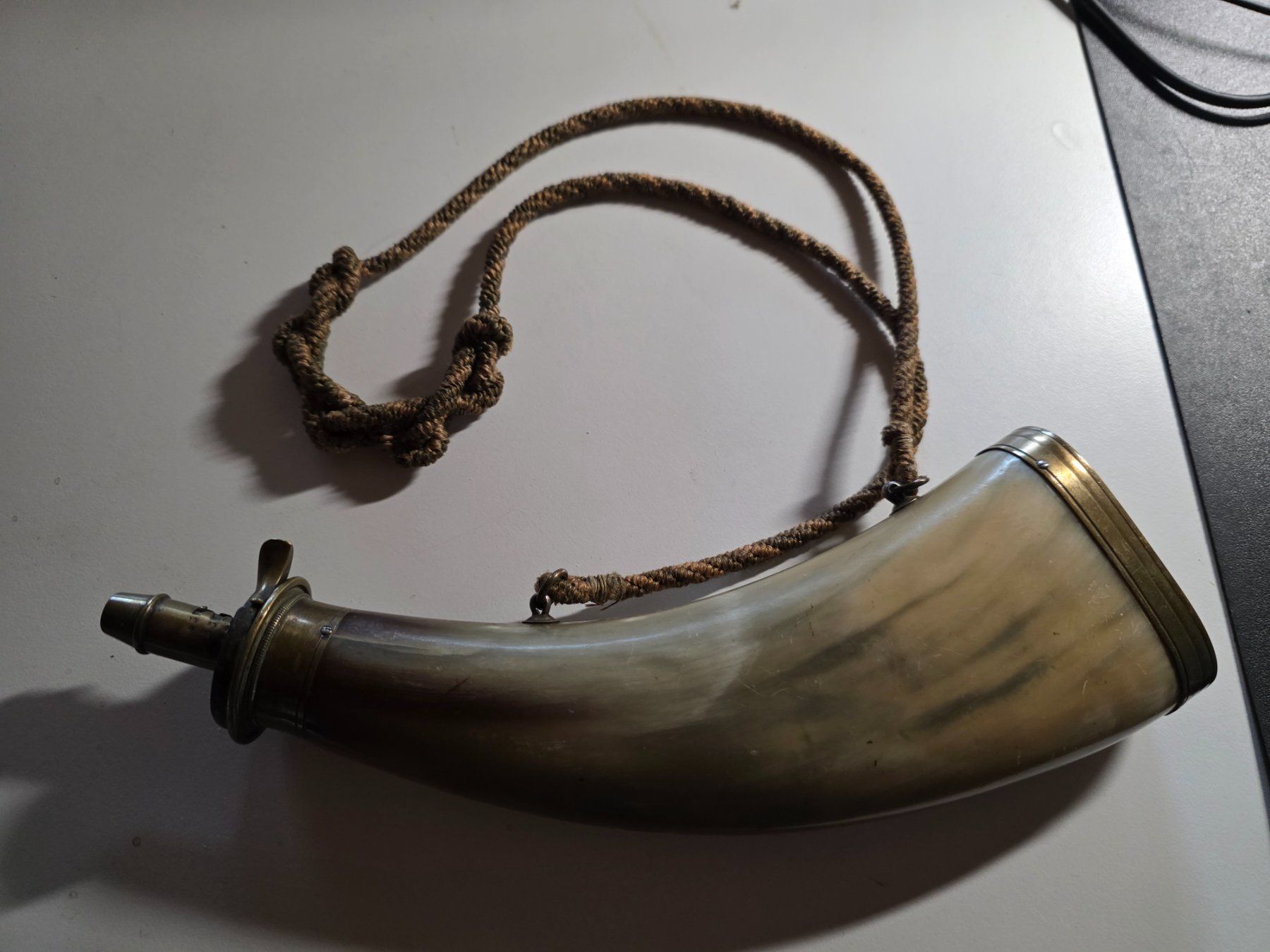 Bottiglie: antikes Pulverhorn Horn 27 cm – Usato da Walterswil BE venduto da Lonitti 4