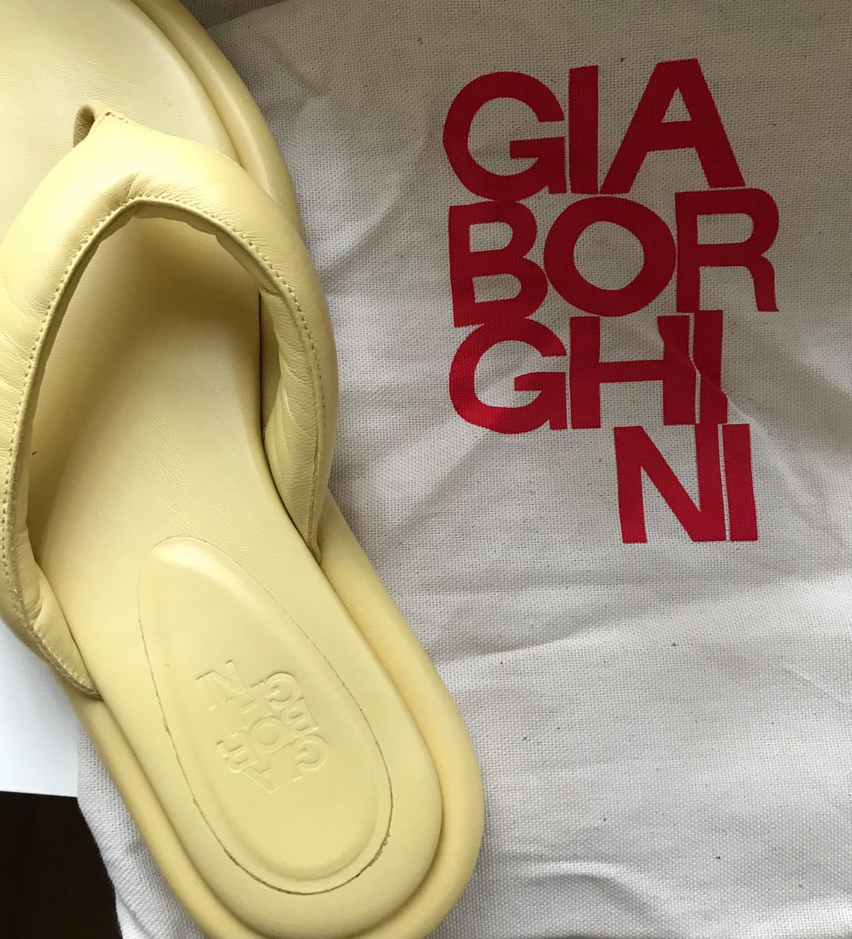 Scarpe da donna: GIA BORGHINI Gia 5 Puffy Flat Sandals – Usato da Jona venduto da vanessasupermarket20 7