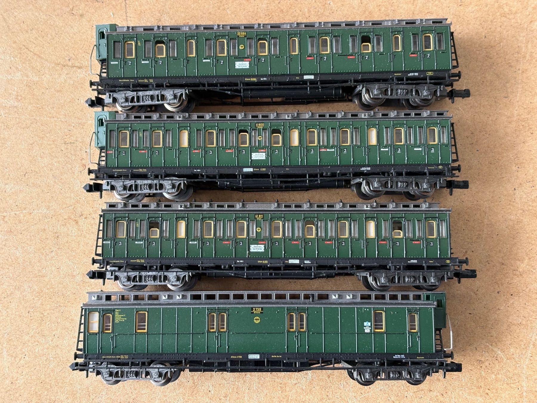 Fleischmann Modellini di ferrovie: 4x Fleischmann Personenwgen + Gepackwagen – Usato da Hauterive NE venduto da eriamch 3