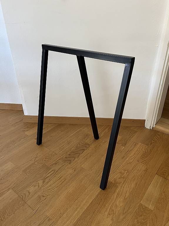 Sonstige Büroeinrichtungen: Hay Loop Tischböcke 2er – Gebraucht aus Zürich von jas_nqy8