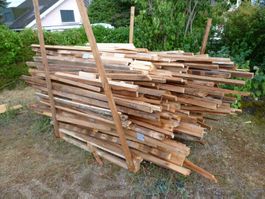 1 Stapel mit Holzreste-Kanthölzer – gemischt, unbehandelt