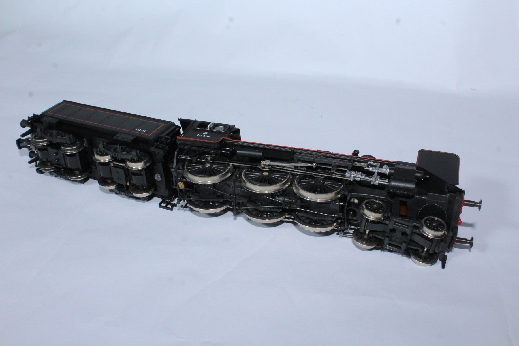 Roco Modellini di ferrovie: Roco, SNCF Dampflok, Serie 230-G – Nuovo (secondo la descrizione) da Siebnen venduto da Loisel9 2
