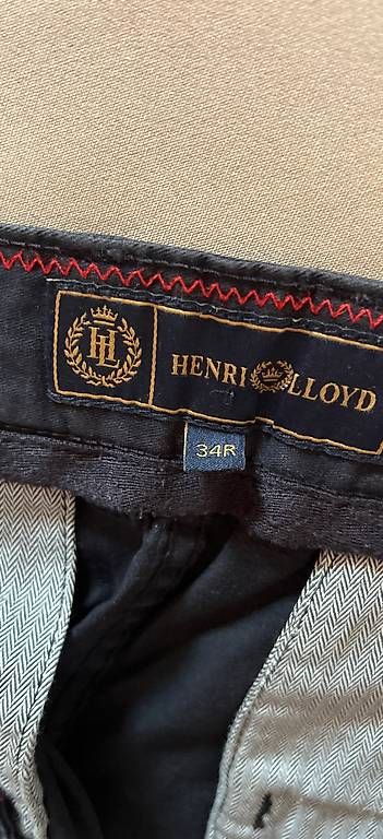 Henri Lloyd Pantaloni: Henry Lloyd Chino Grösse L, blau – Usato da Adlikon b. Regensdorf venduto da Huegeler 1