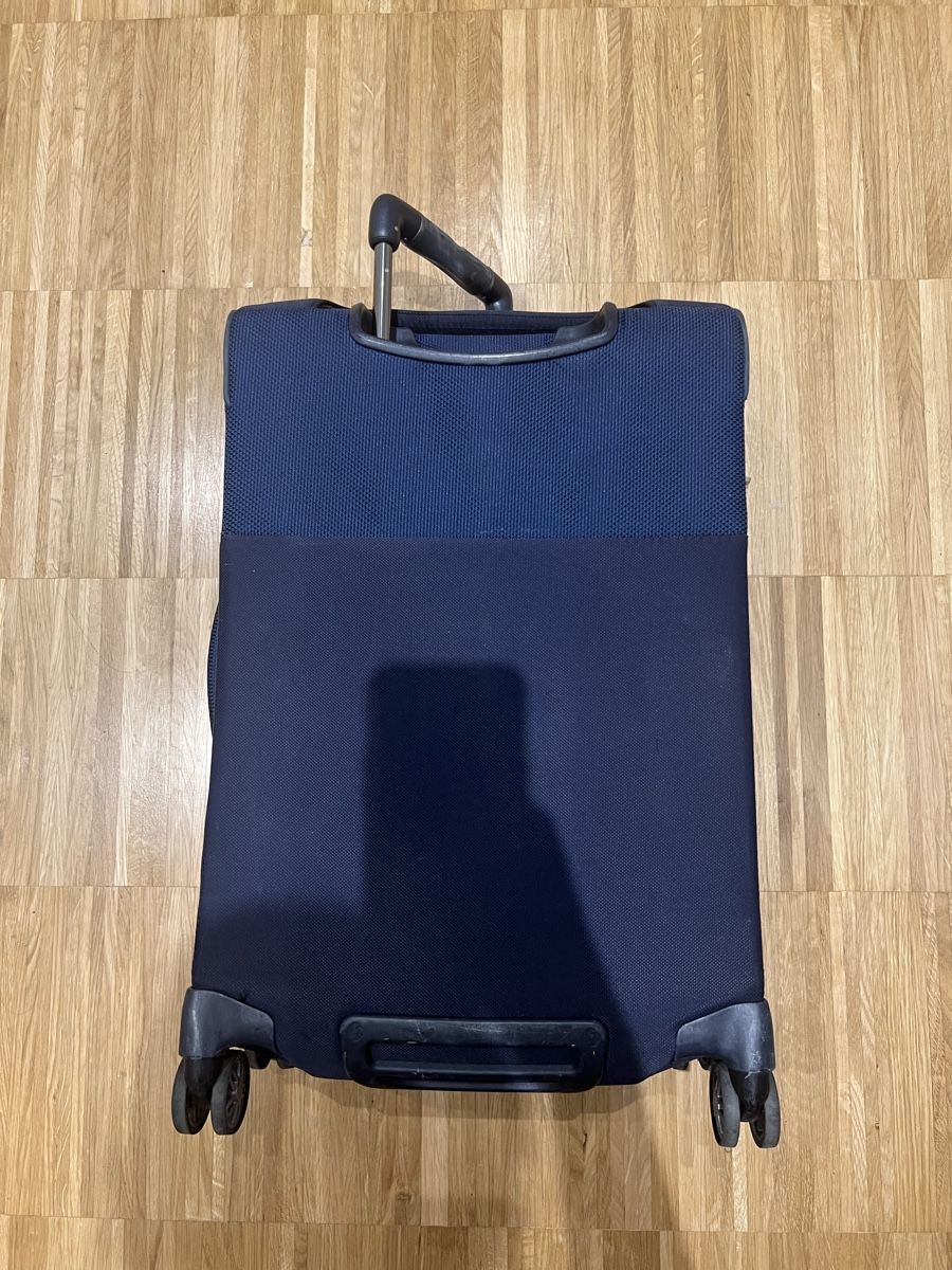 Samsonite Reisekoffer: Blue Samsonite cabin luggage – Defekt aus Adliswil von Marjin 2