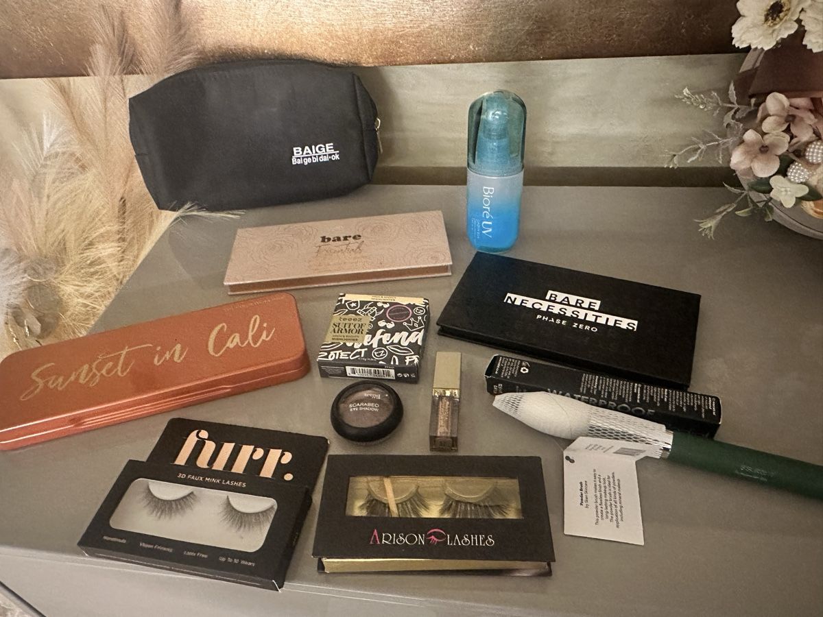 Make-up: Make-up  – Usato da Frümsen venduto da Swissline90 2