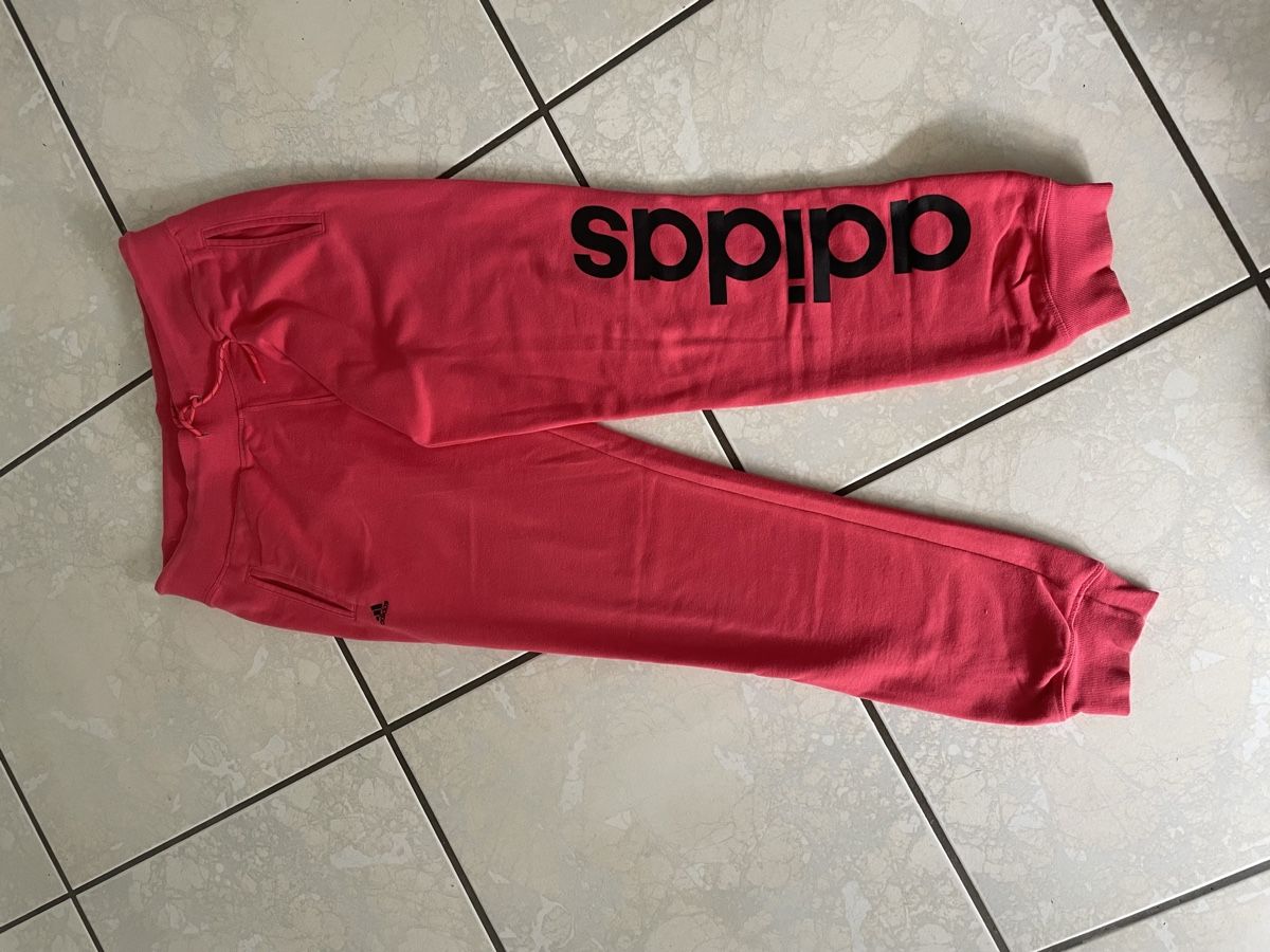 Pantaloni: 2er Pack Jogginghosen Puma & Adidas Gr. M – Nuovo (secondo la descrizione) da Bubendorf venduto da KaubkueRe 2