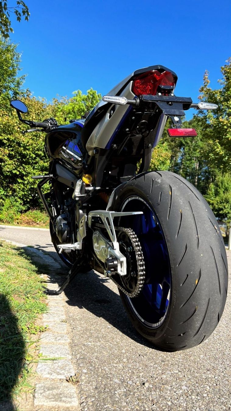 Yamaha Strada: Yamaha MT09 SP Unikat – Usato da Brüttisellen venduto da Jacky0106 8